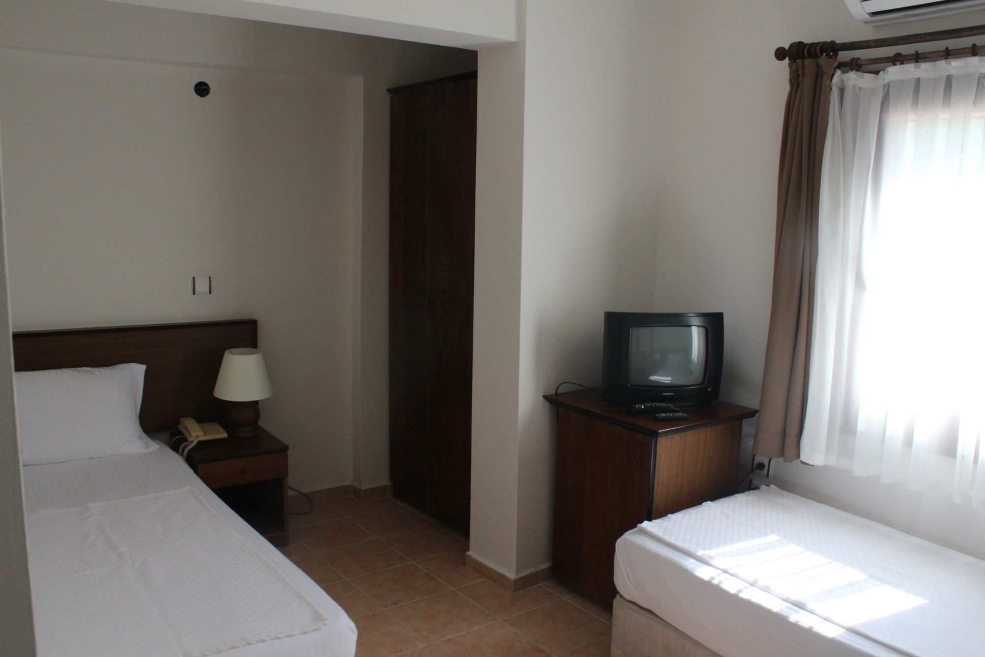 Hotel Oya Boutique And 3*