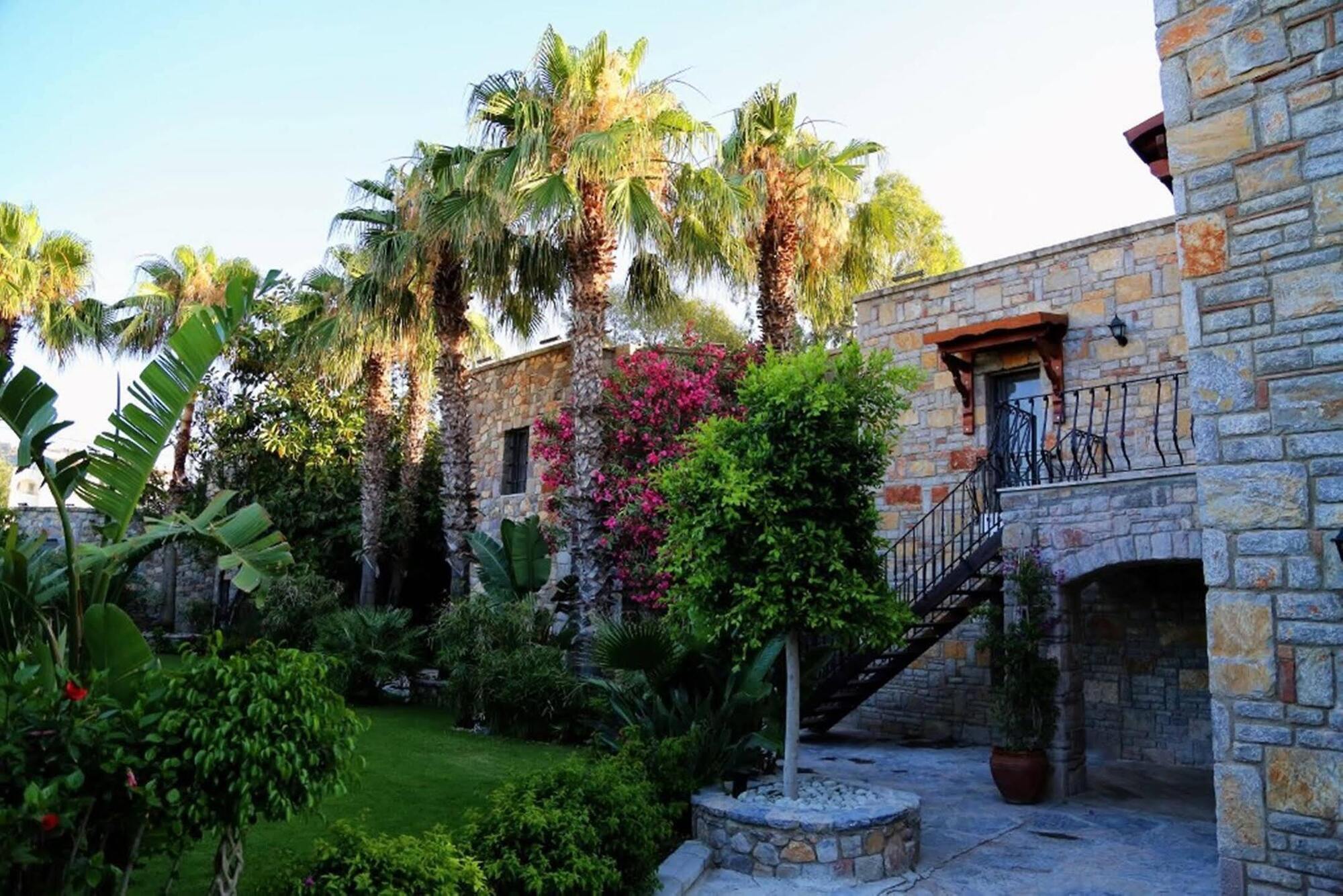 Yalikavak Marina Hotel 4*